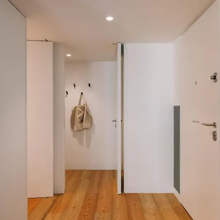 Appartamento Espot - 2 Bedrooms In Graca Lisbona