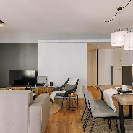 Espot - 2 Bedrooms In Graca Apartment